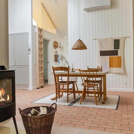 3 Bedroom Pet Friendly In Sydals